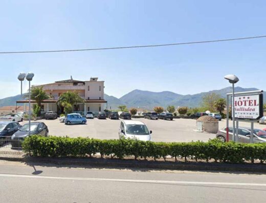 PARCHEGGIO HOTEL VALLISDEA