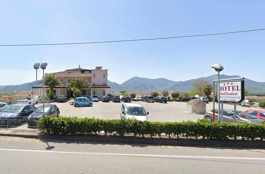 Parcheggio hotel vallisdea - sala consilina
