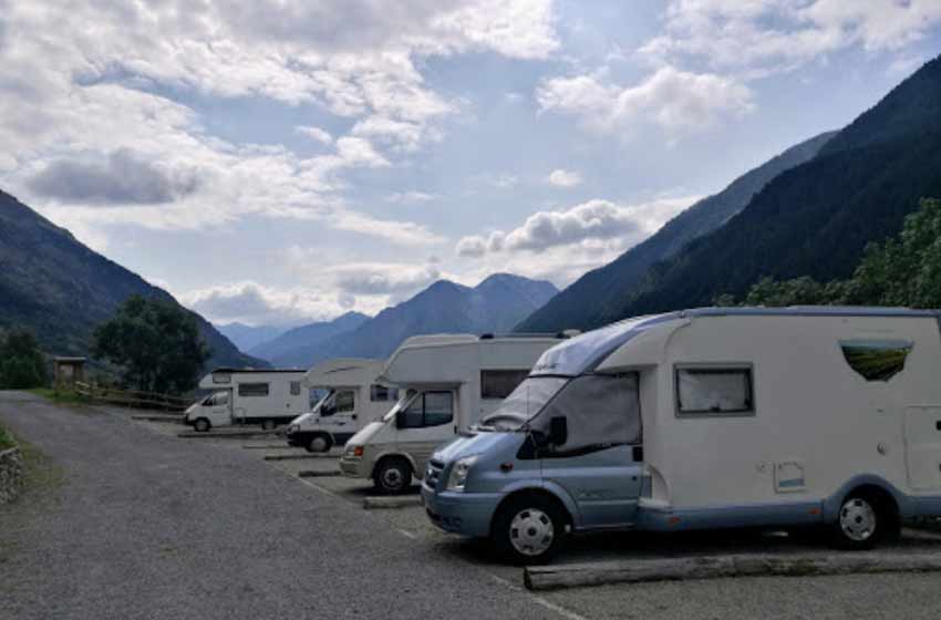 Area sosta camper sambuco
