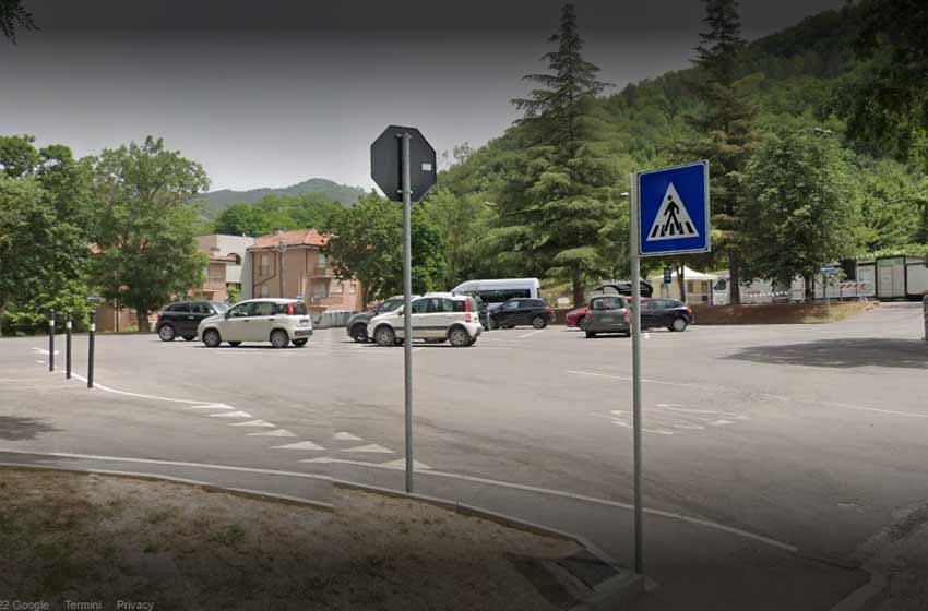 Parcheggio piazzale karl marx