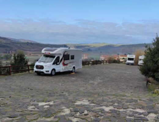 AREA SOSTA CAMPER SEMESTENE