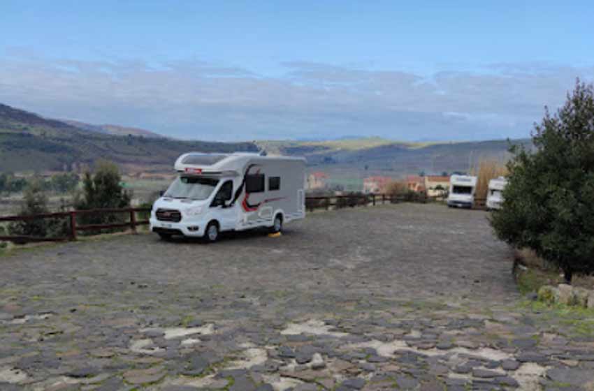 Area sosta camper semestene