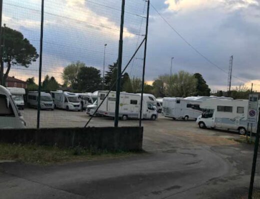 CAMPER PARKING SIRMIONE
