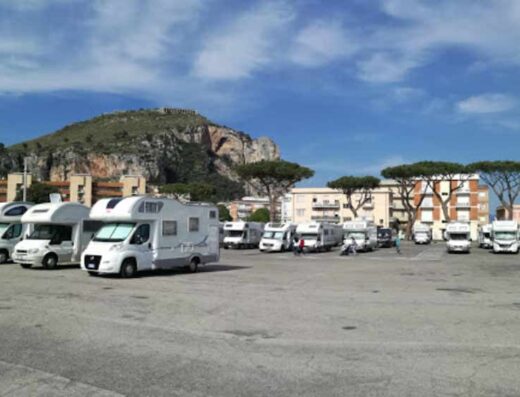 PARCHEGGIO TERRACINA