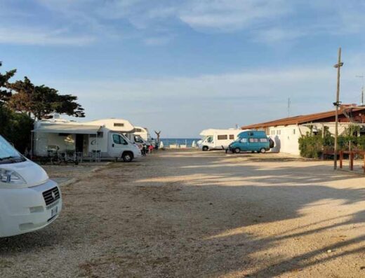 SOSTA CAMPER LIDO FIUME PICCOLO