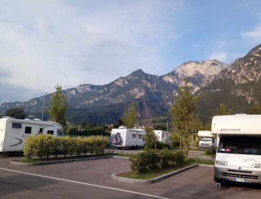 AREA SOSTA CAMPER TRENTO