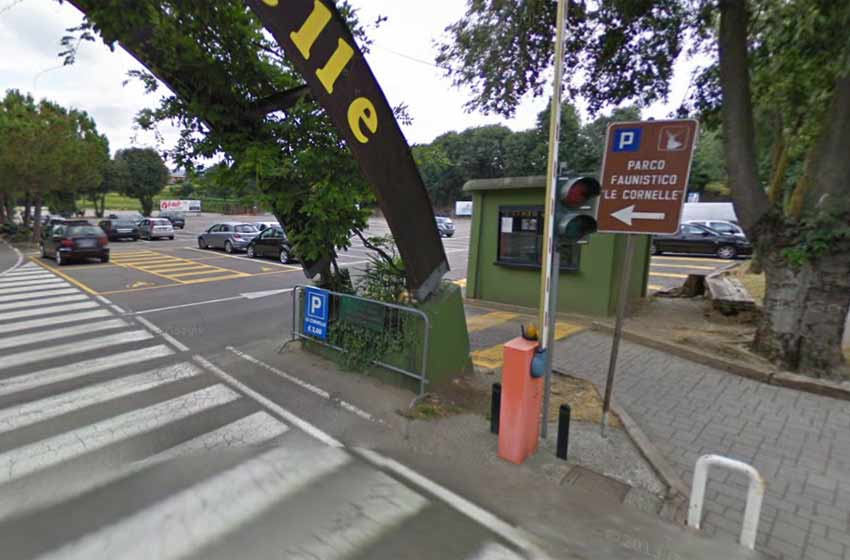 Parcheggio le cornelle