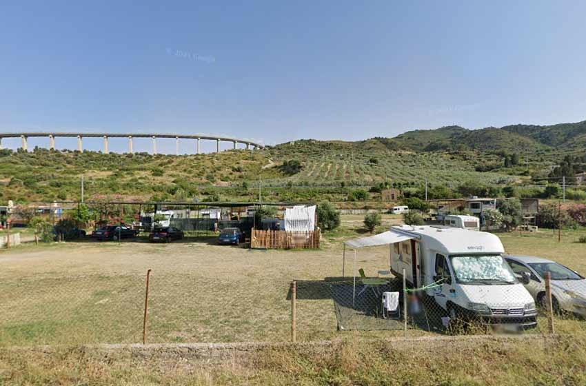 Area sosta camper reitano
