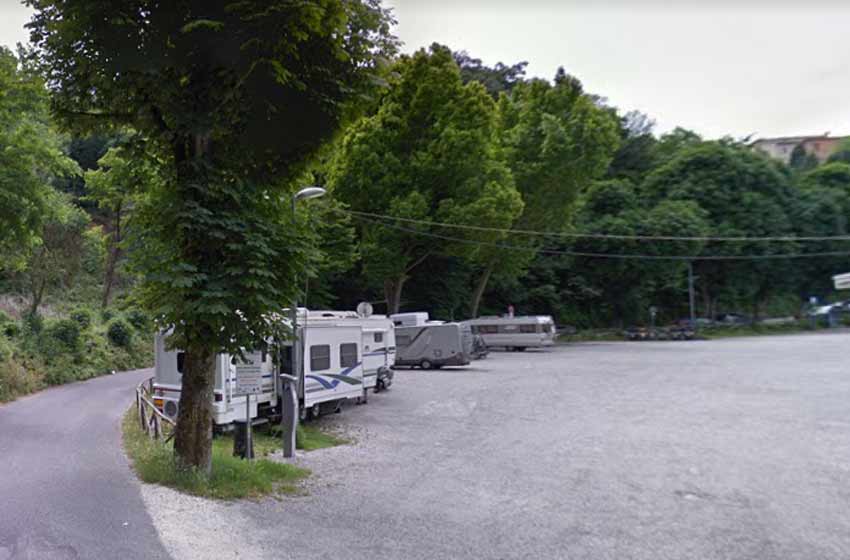Area sosta camper - volterra