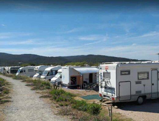 PARCHEGGIO CAMPER FERTILIA
