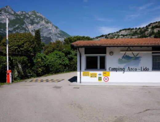 CAMPING ARCO LIDO