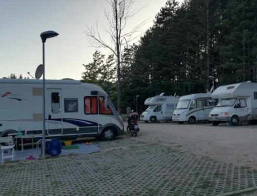 AREA SOSTA CAMPER LA GUARDATA