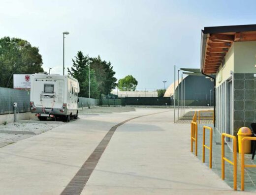 CAMPERSTOP LAGO MARE