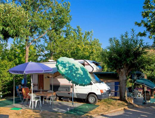 CAMPING LUCHERINO