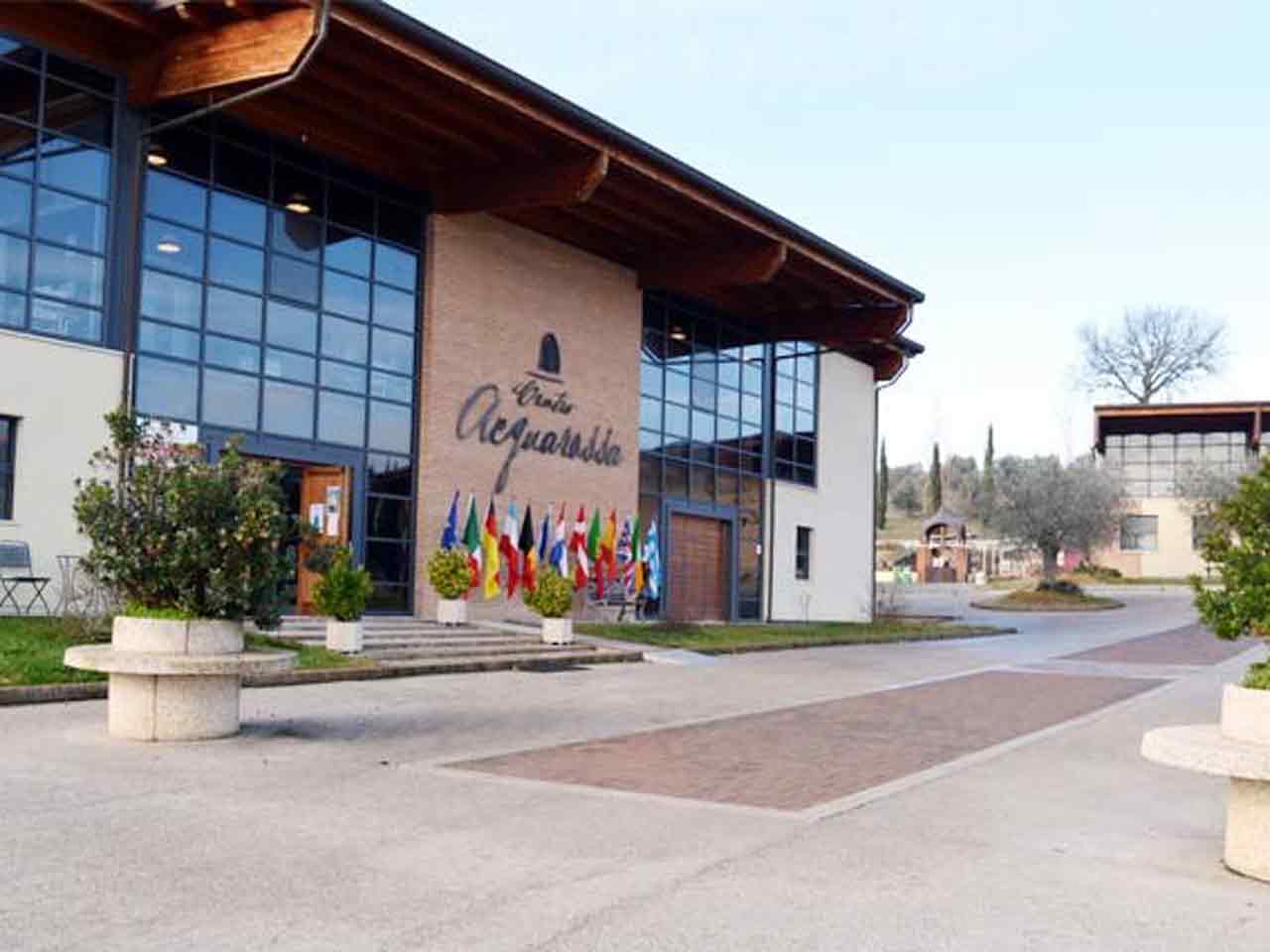 Area sosta camper parco acquarossa