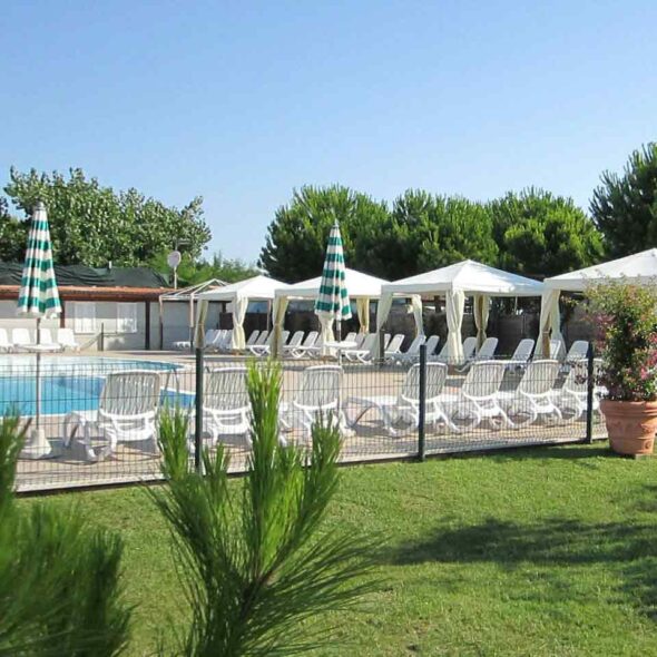 Pineto beach village & camping