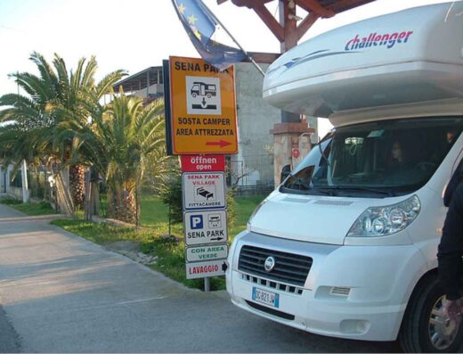 SOSTA CAMPER SENA PARK