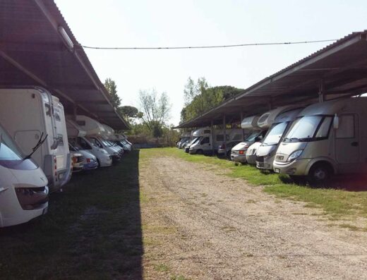AREA SOSTA CAMPER E CARAVAN ESTATICO