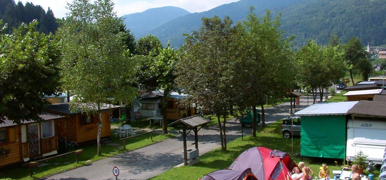 Lodge camping val rendena