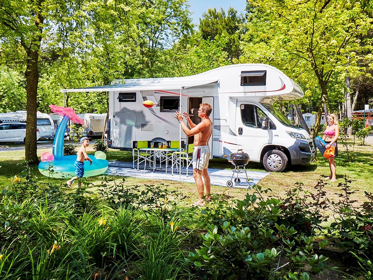 Turismo allaria aperta: dal camper al campeggio