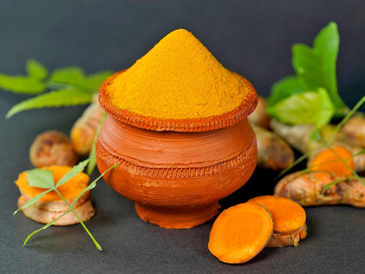 VIRTÙ SEGRETE DELLA CURCUMA