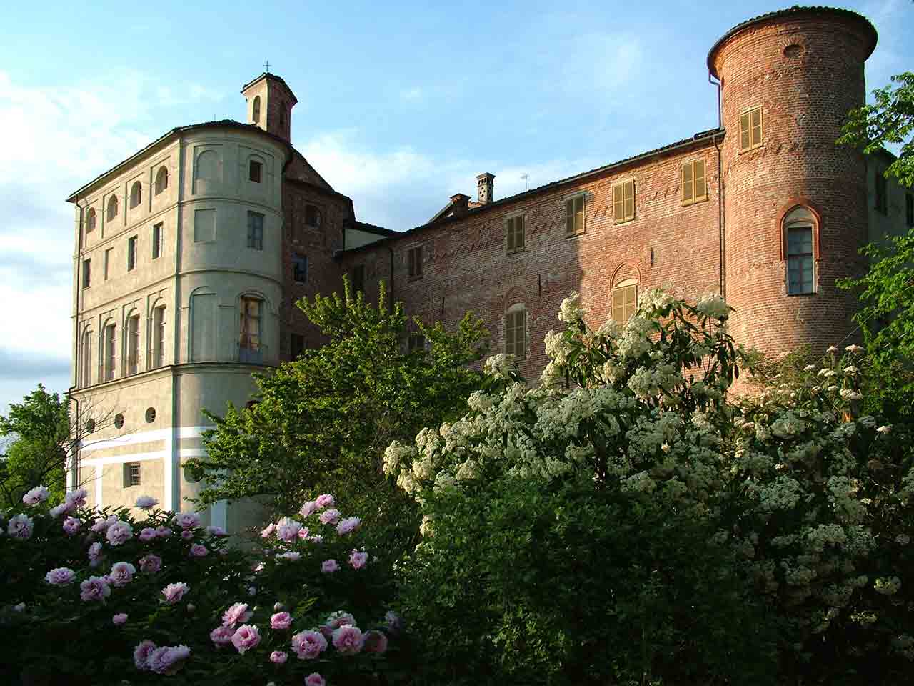 La magica atmosfera del Castello di Pralormo con la promo del Club