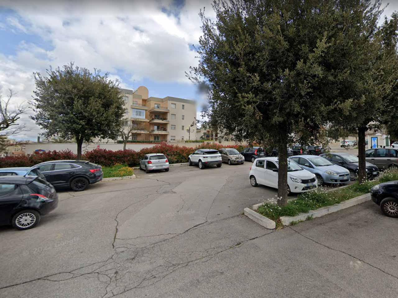 Parcheggio via mons. ruggieri - martina franca