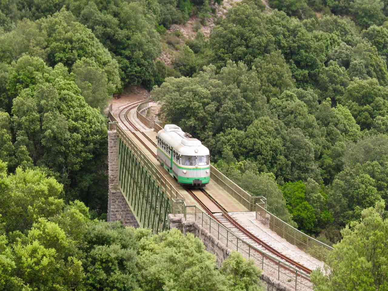 Trenino Verde della Sardegna: il lento piacere dellavventura