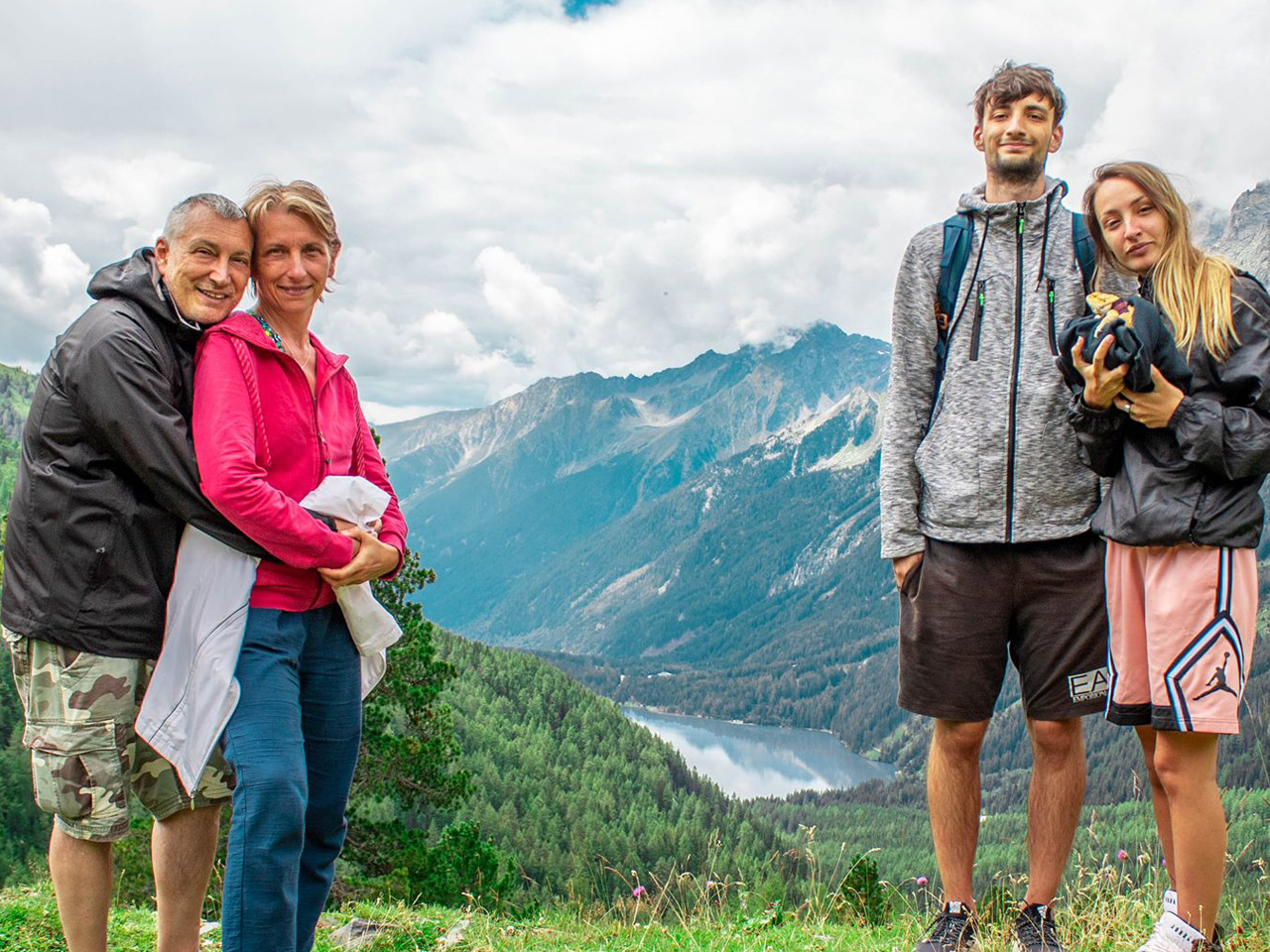 CLAUDIO E FAMIGLIA IN EMILIA ROMAGNA PER CAMPER RAI1