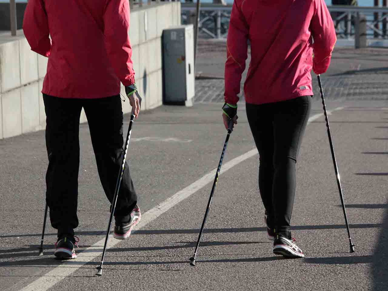 Come sciare senza neve. Gli accessori necessari per lattività fisica outdoor