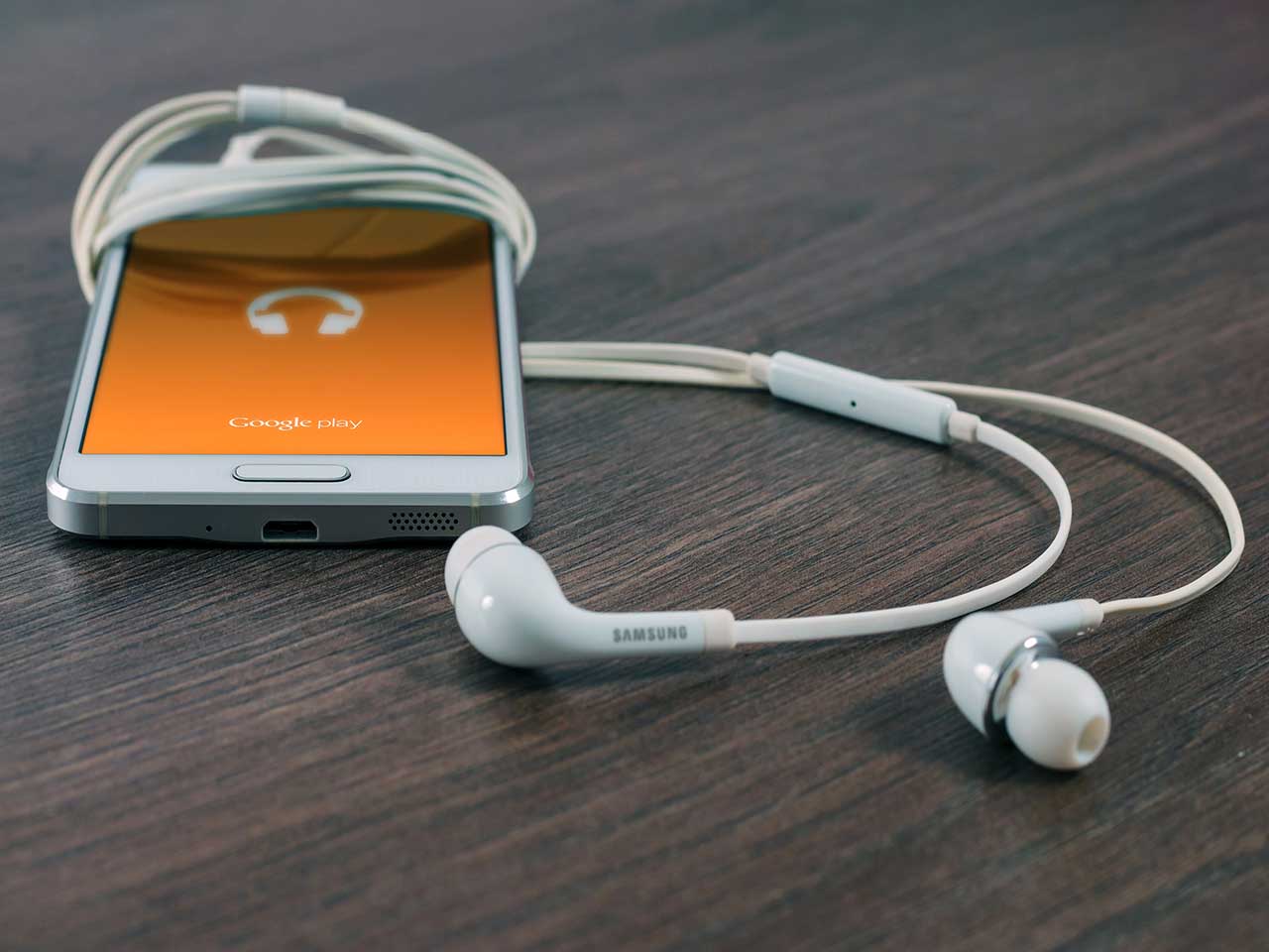 Il piacere dellascolto. 10 (+1) podcast selezionati per te