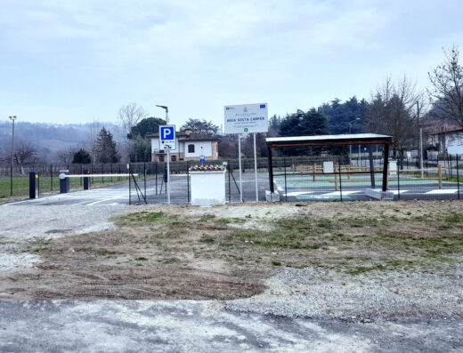 AREA SOSTA CAMPER TORRICELLA VERZATE