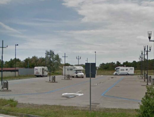 PARCHEGGIO CAMPER ROSOLINA MARE
