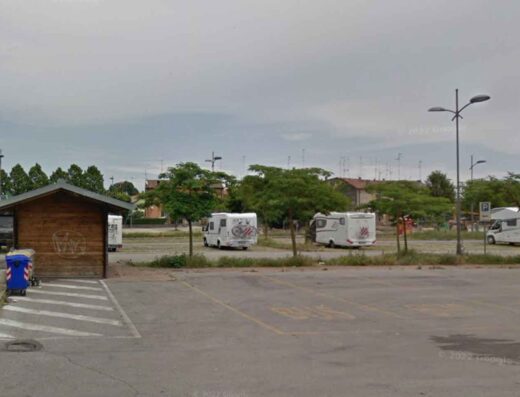 PARCHEGGIO CAMPER COMACCHIO