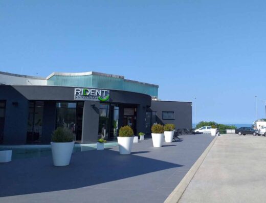 RIDENT POLICLINICI DENTALI – POREC
