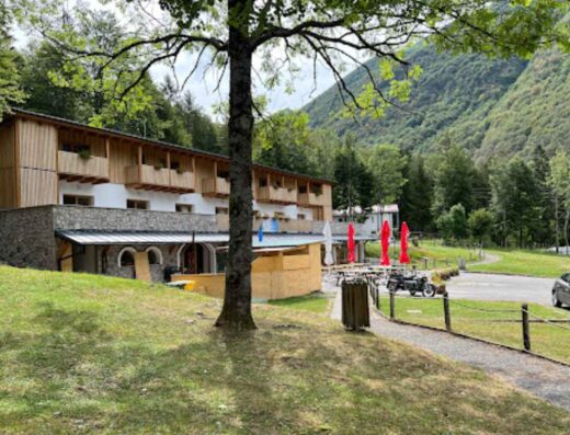 RIFUGIO ESCURSIONISTICO PIAN DEI CICLAMINI