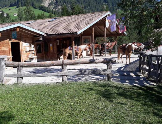 AREA SOSTA CAMPER SITTING BULL RANCH