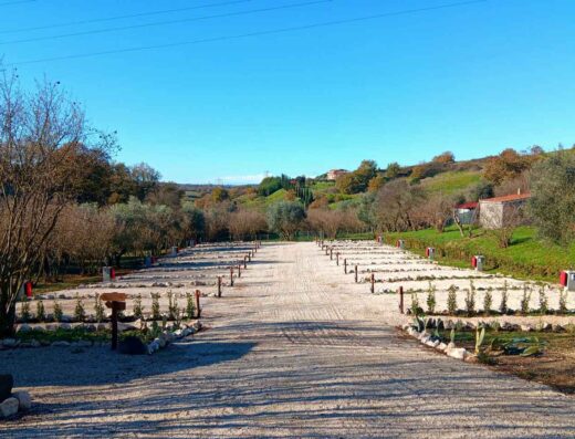 AREA DI SOSTA MANIVERA